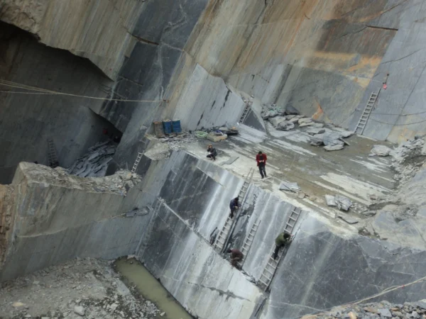 01 slate quarry