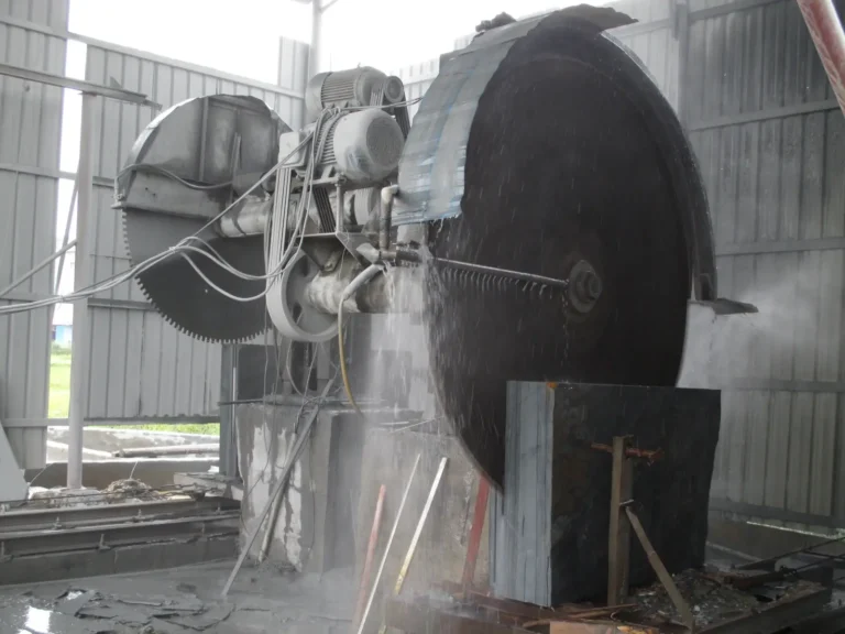 diamond saw slicing slate slabs into precise thicknesses