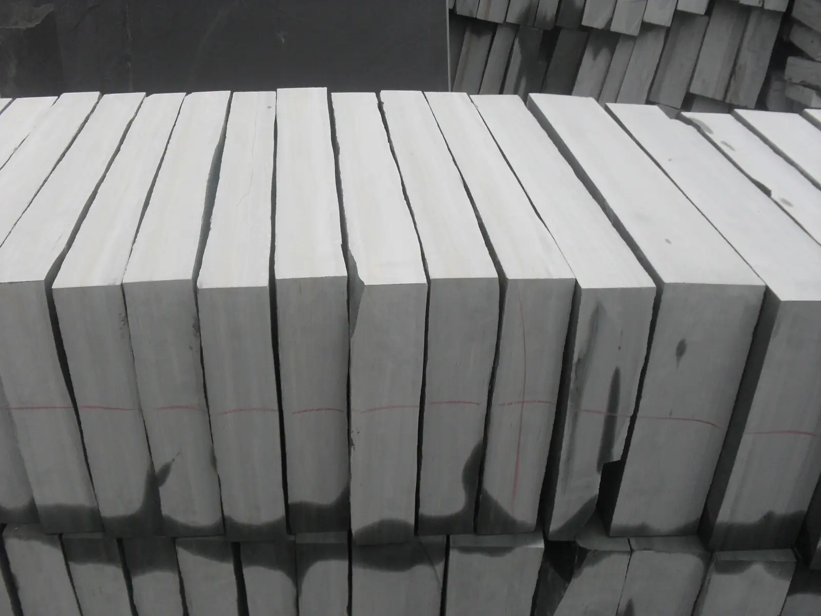 Natural roofing slate blanks ready for splitting and processing in Jiujiang, China