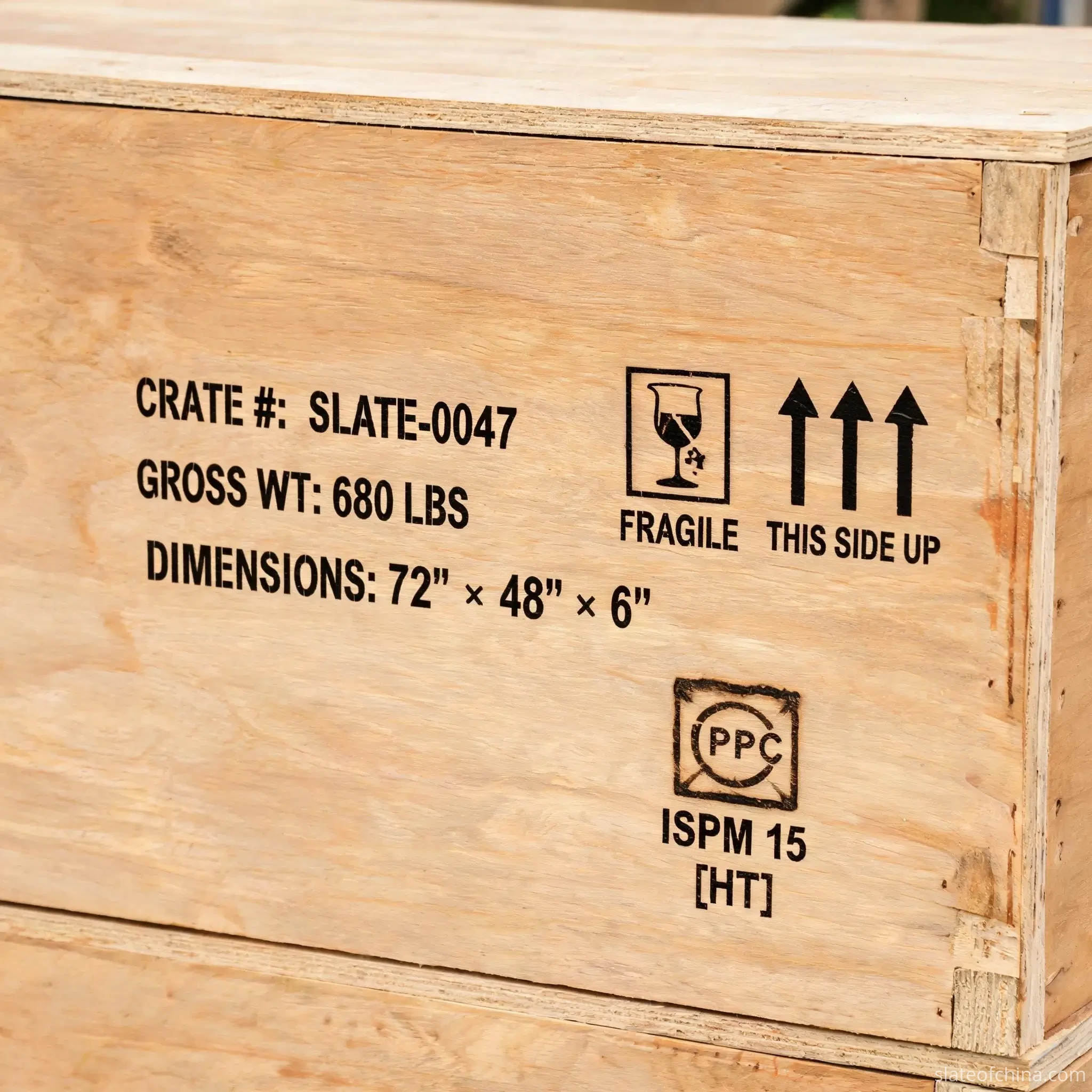 Export Wooden Crate Packing 3 Close-up of shipping markings on an enclosed wooden crate of billiard slate, showing crate number, gross weight, dimensions, fragile symbols, this side up arrows, and ISPM 15 heat treatment stamp